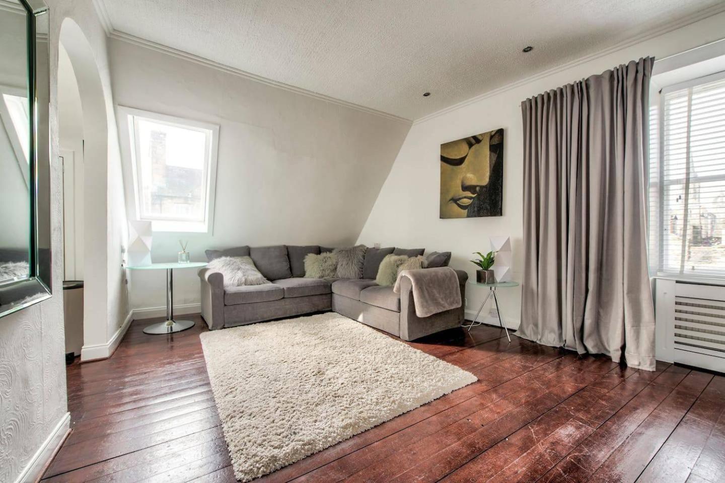 Guestready - Modern 2Br Home On The Royal Mile! إدنبرة المظهر الخارجي الصورة
